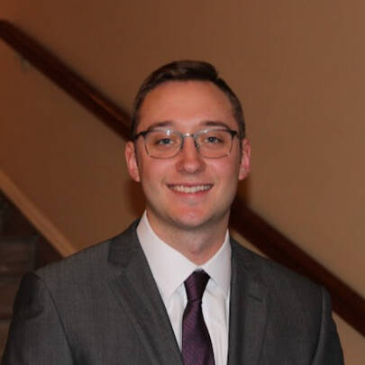 Evan Breuker Headshot